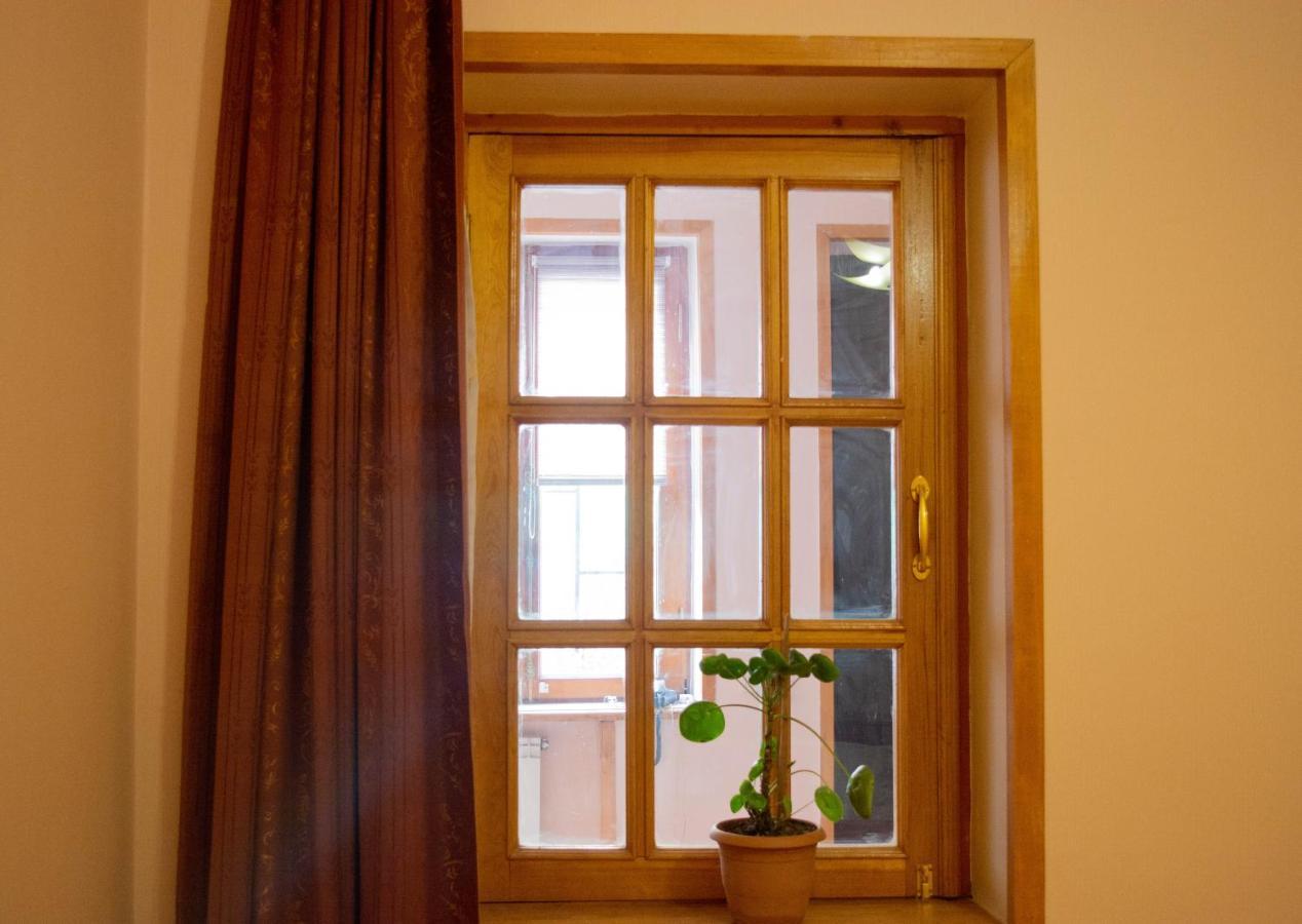 Sunflower Hotel Tbilisi Esterno foto