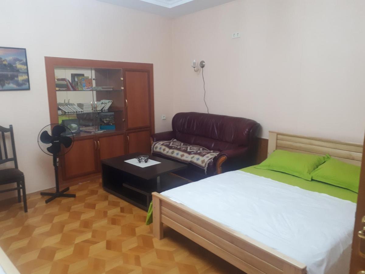 Sunflower Hotel Tbilisi Esterno foto